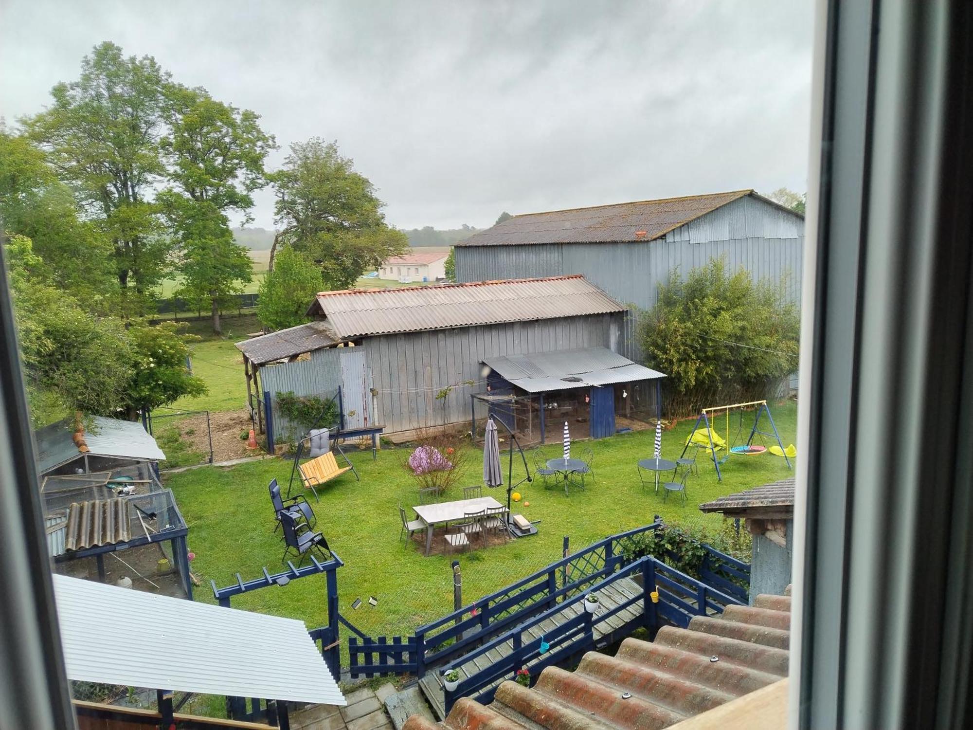 Du Gardoir Appartement Boresse-et-Martron